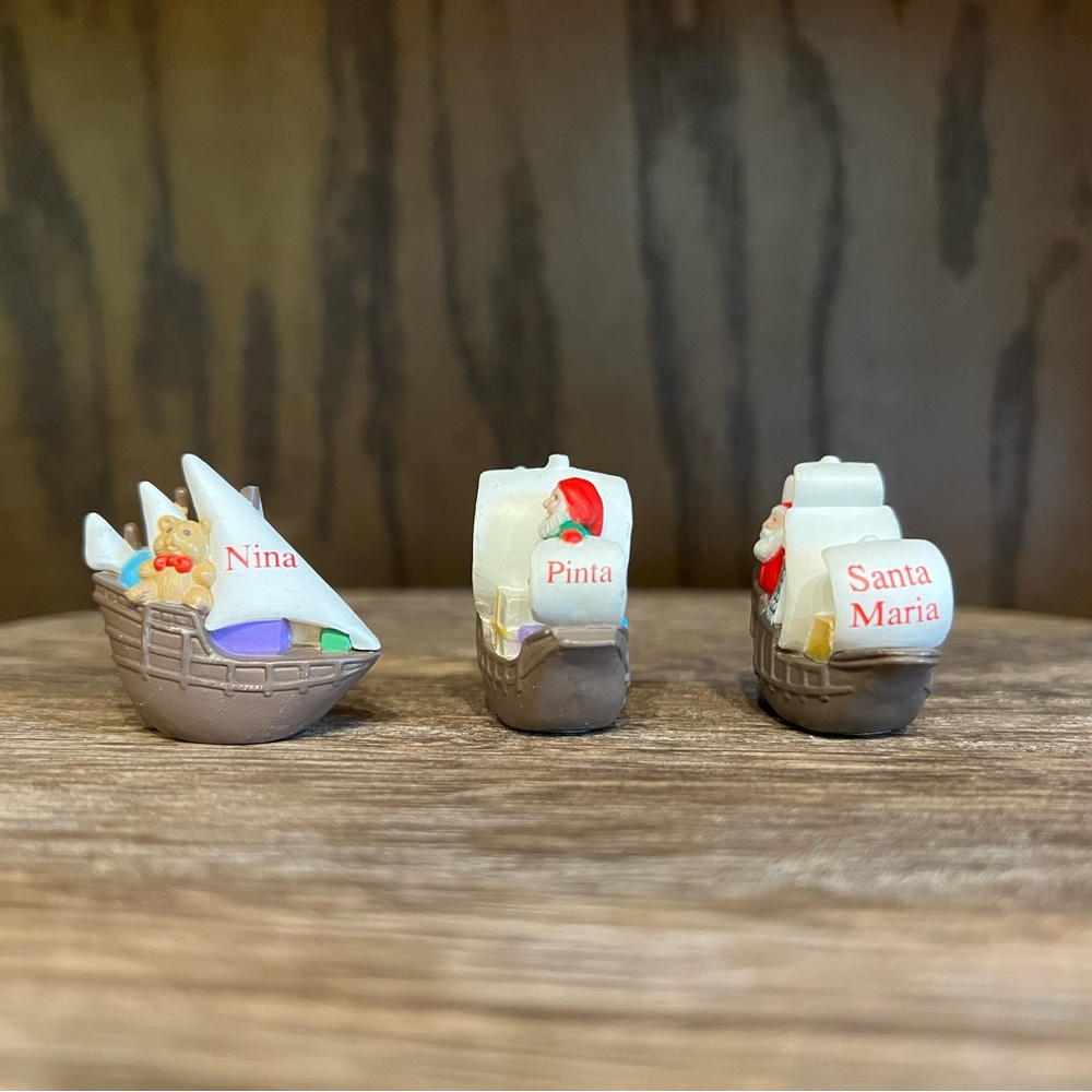 Hallmark Merry Miniatures Christmas Figurines Set Nina Pinta Santa Maria Ships